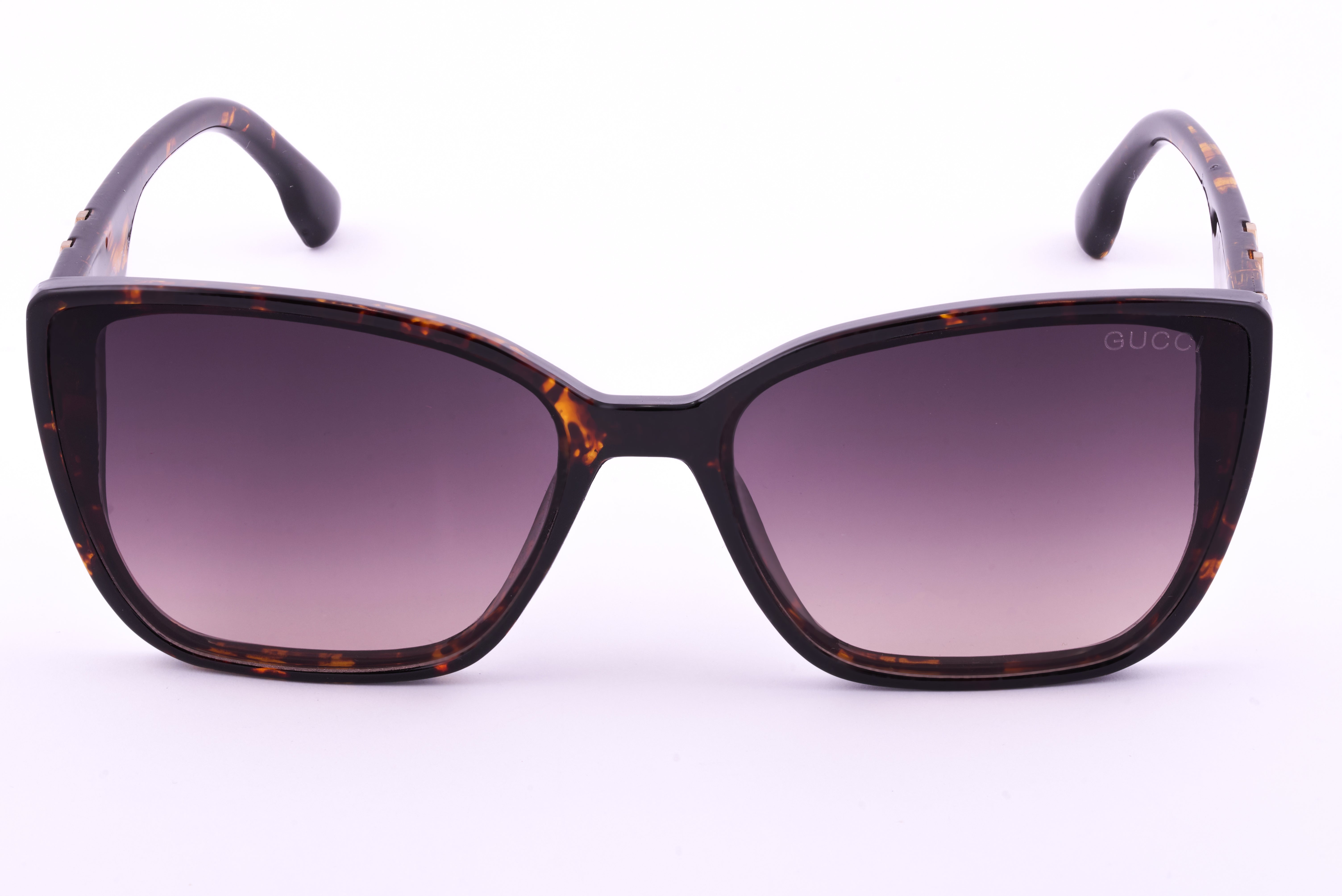 Gucci 01 Shield Sunglasses – Bold & Timeless