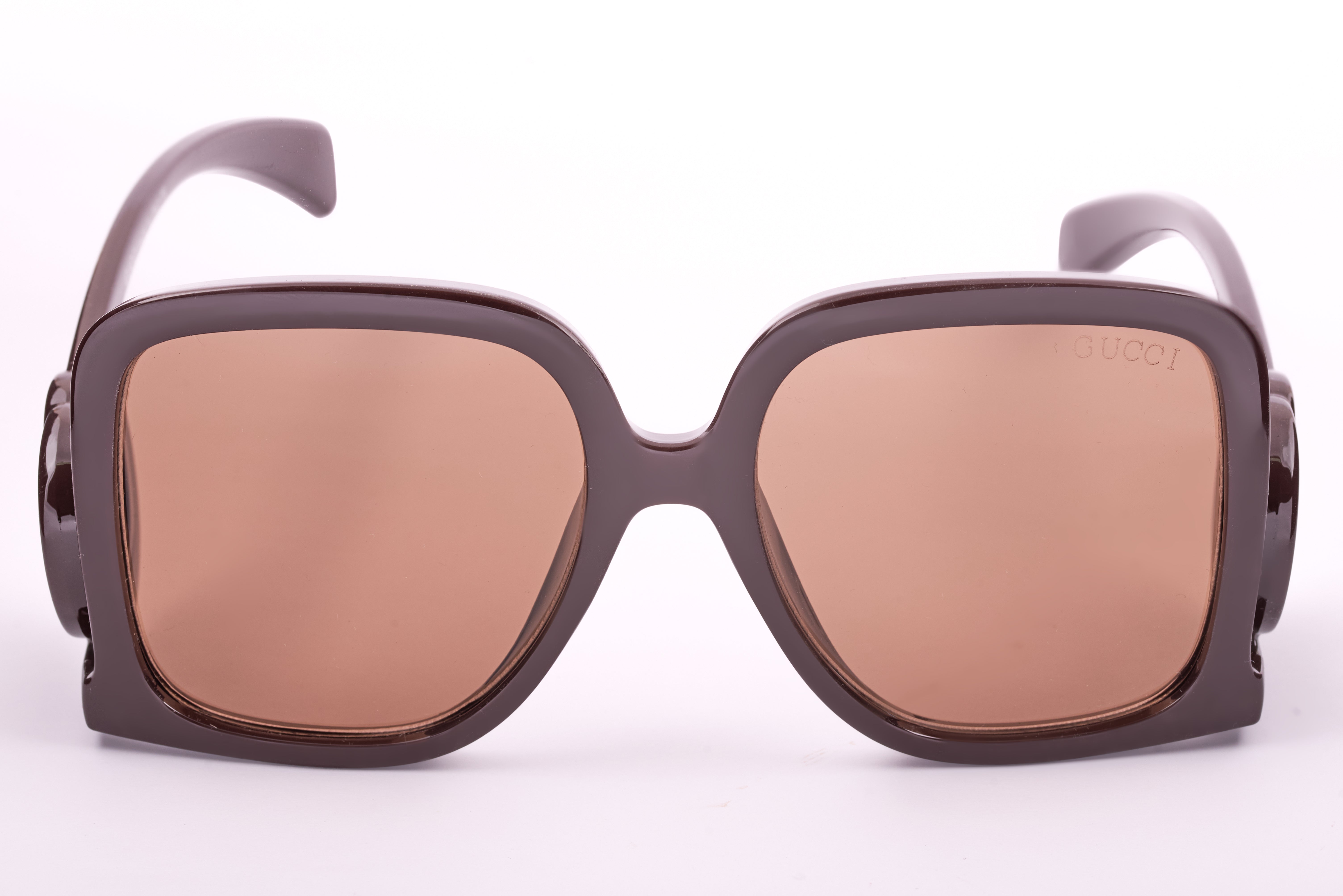 Gucci  05 Sunglasses – Bold & Contemporary