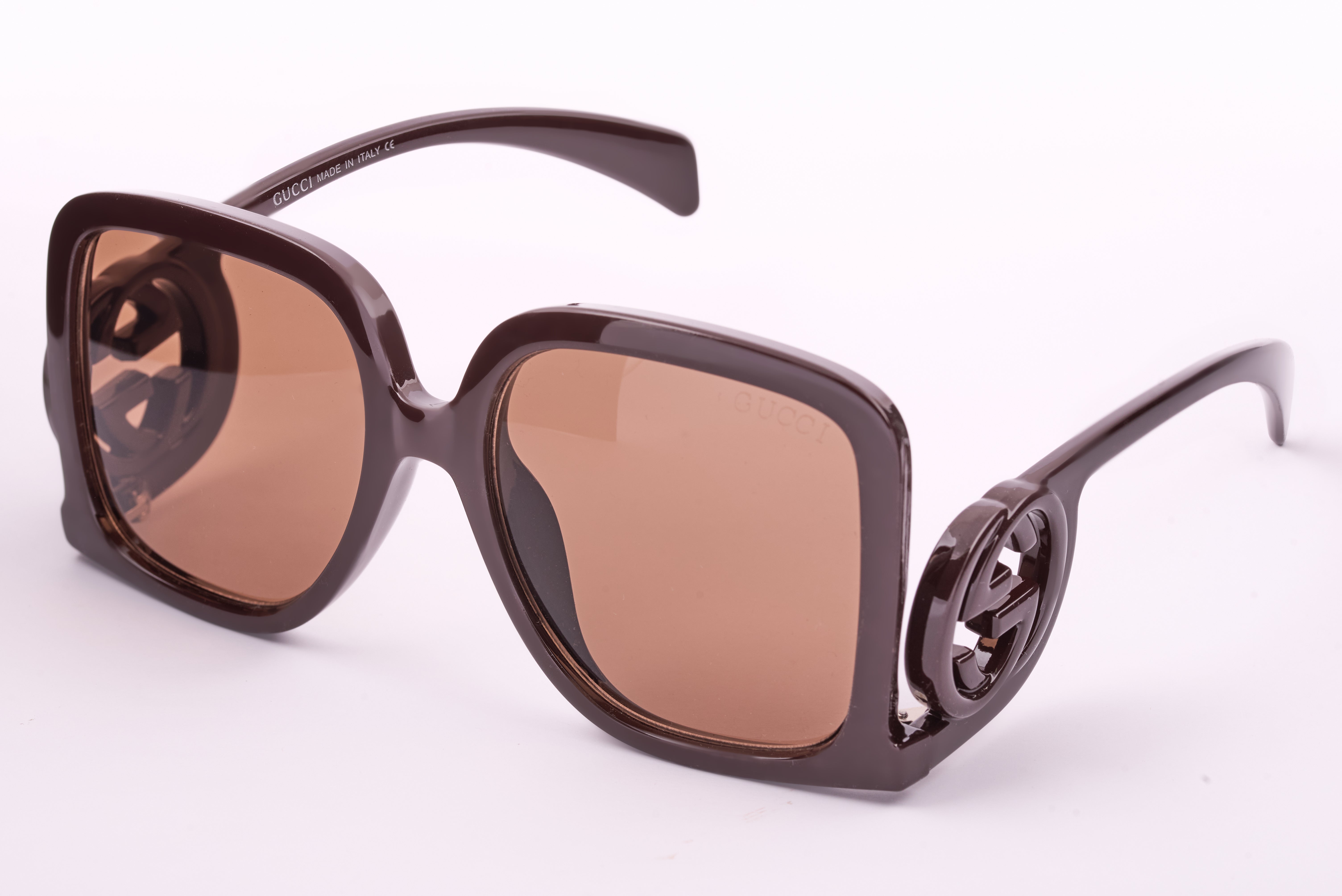 Gucci  05 Sunglasses – Bold & Contemporary