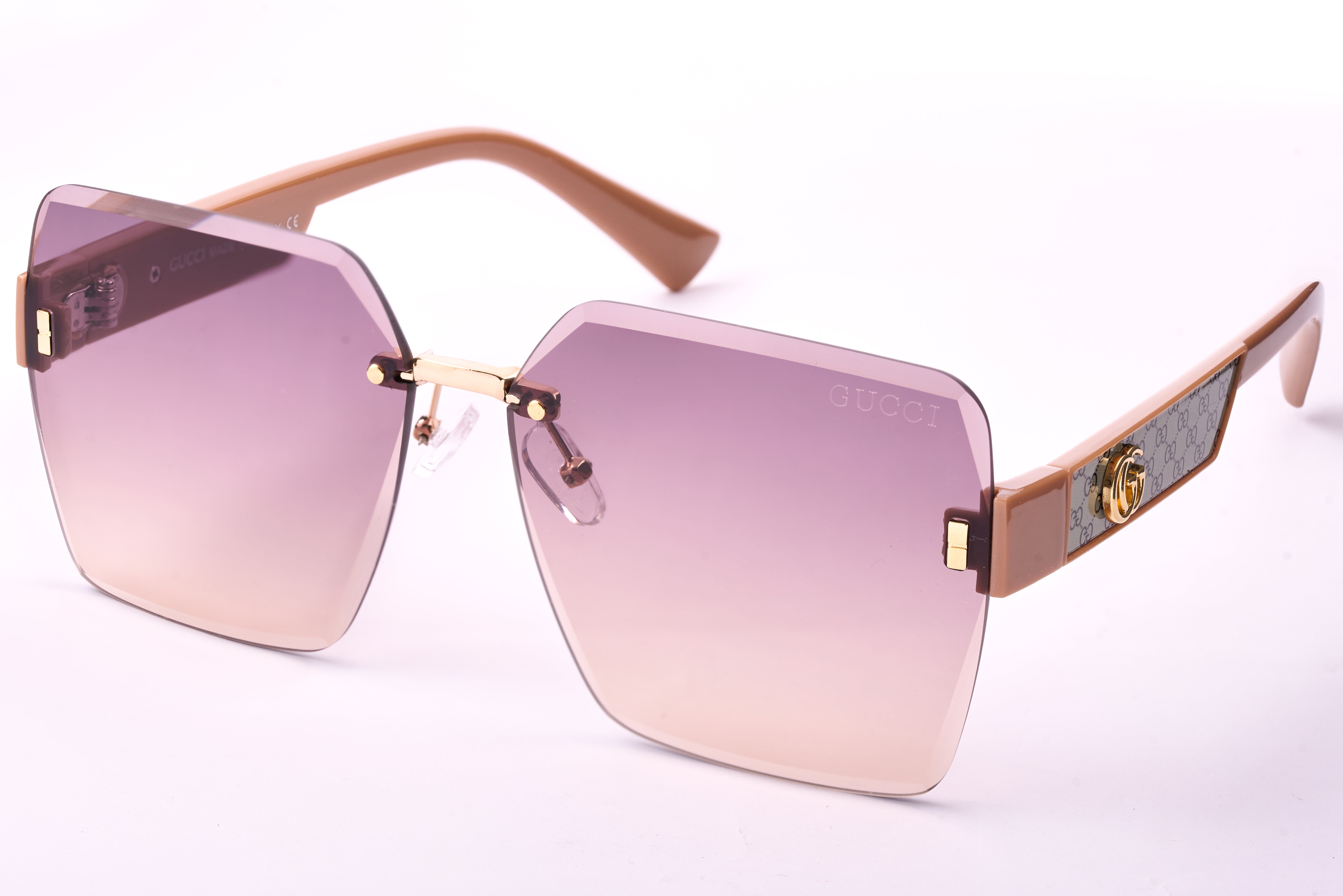 Gucci 06  Metal Frame Sunglasses with Partial Engraving and Gradient Lenses.