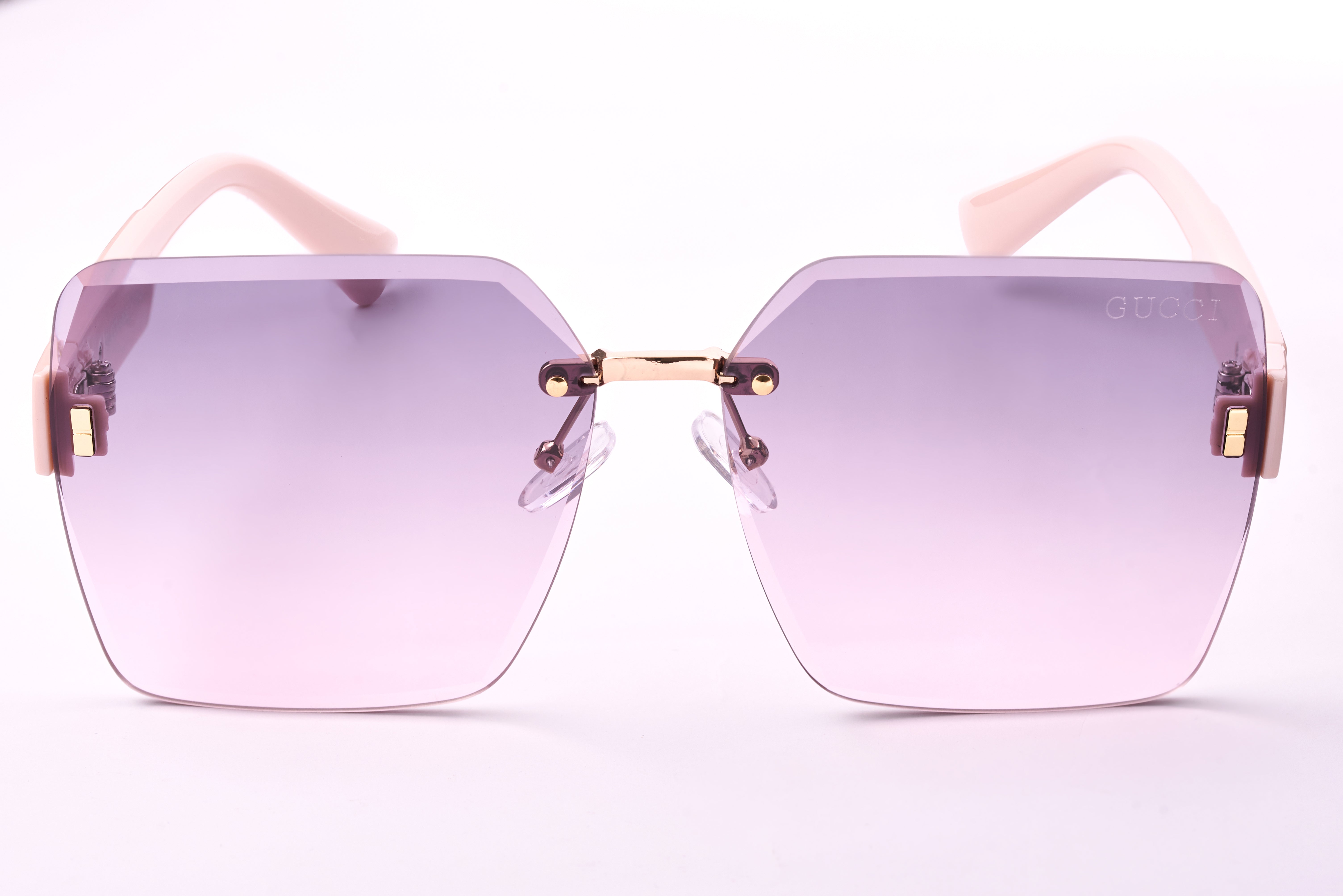 Gucci 06  Metal Frame Sunglasses with Partial Engraving and Gradient Lenses.