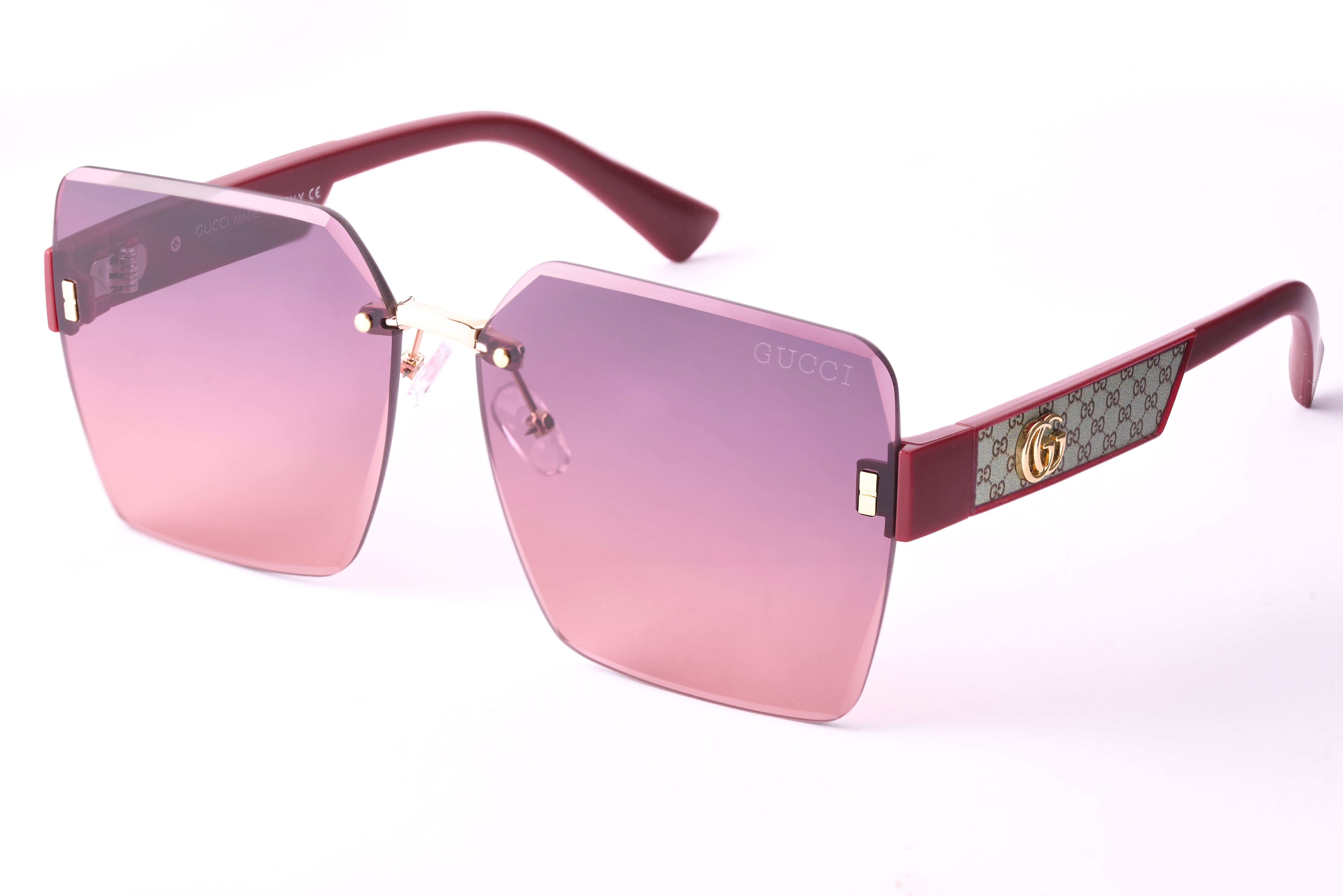 Gucci 06  Metal Frame Sunglasses with Partial Engraving and Gradient Lenses.