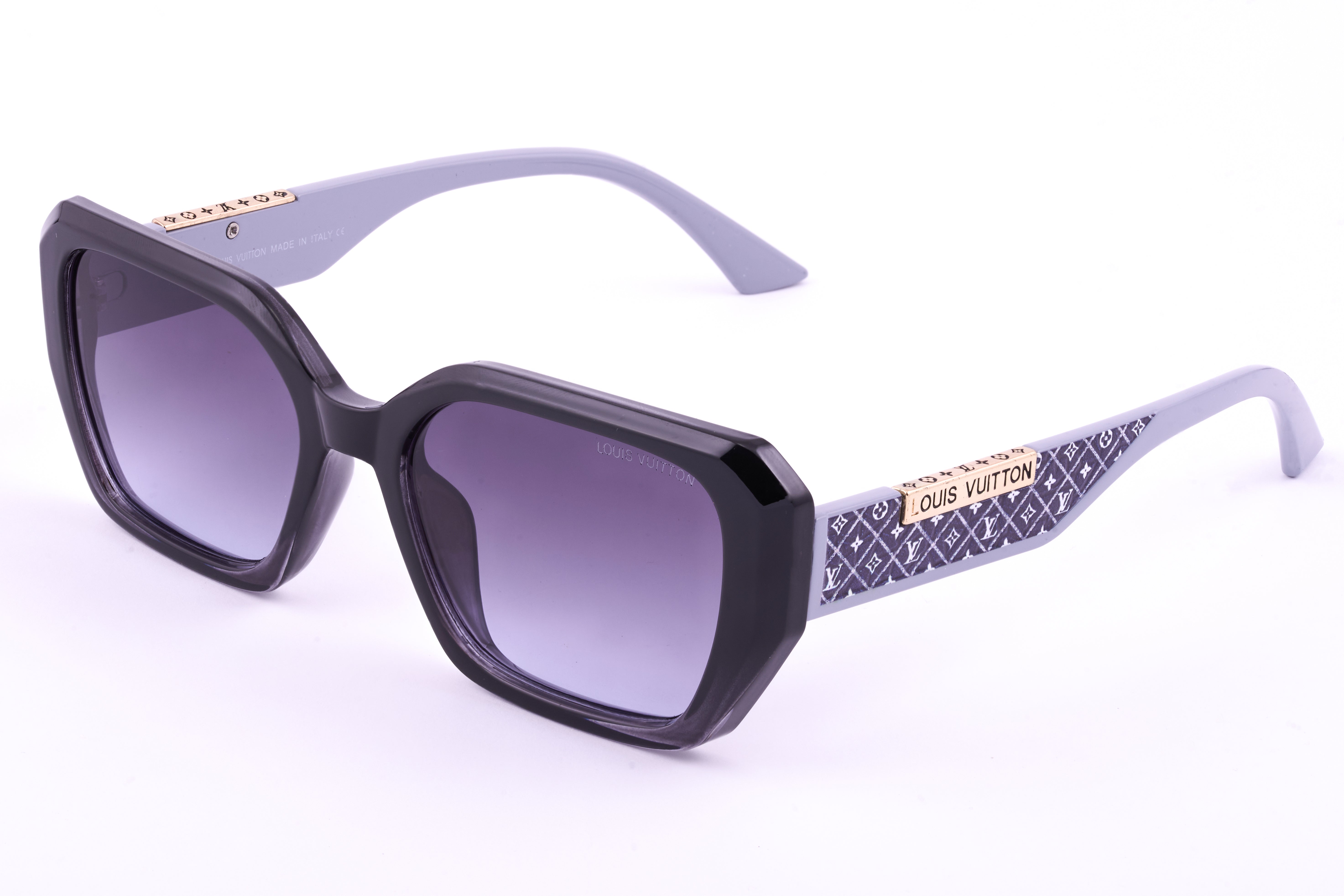 Louis Vuitton 03 Sunglasses with Signature Frame & Exquisite Arm Detailing