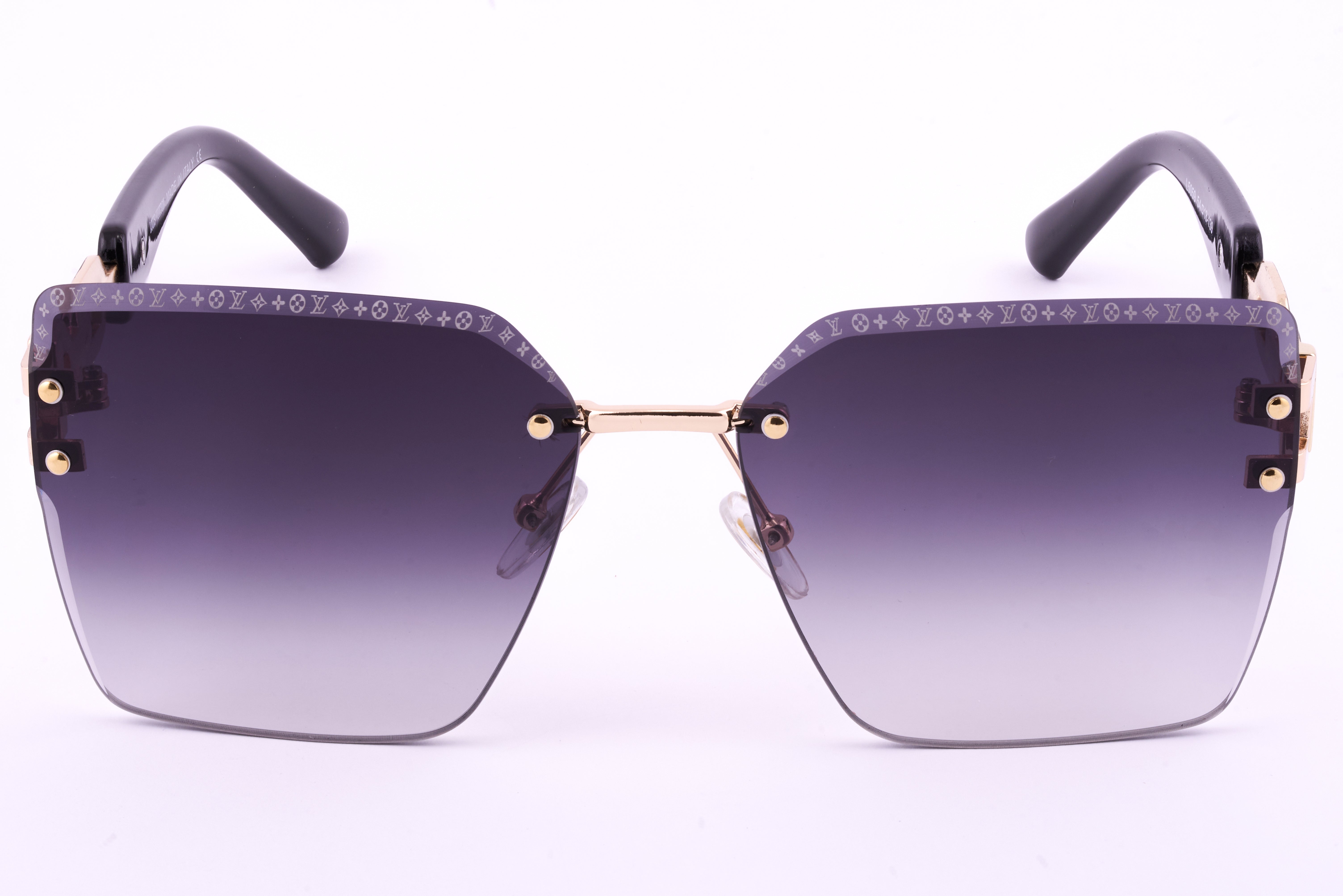 Louis Vuitton 04  Sunglasses with Signature Frame & Exquisite Arm Detailing