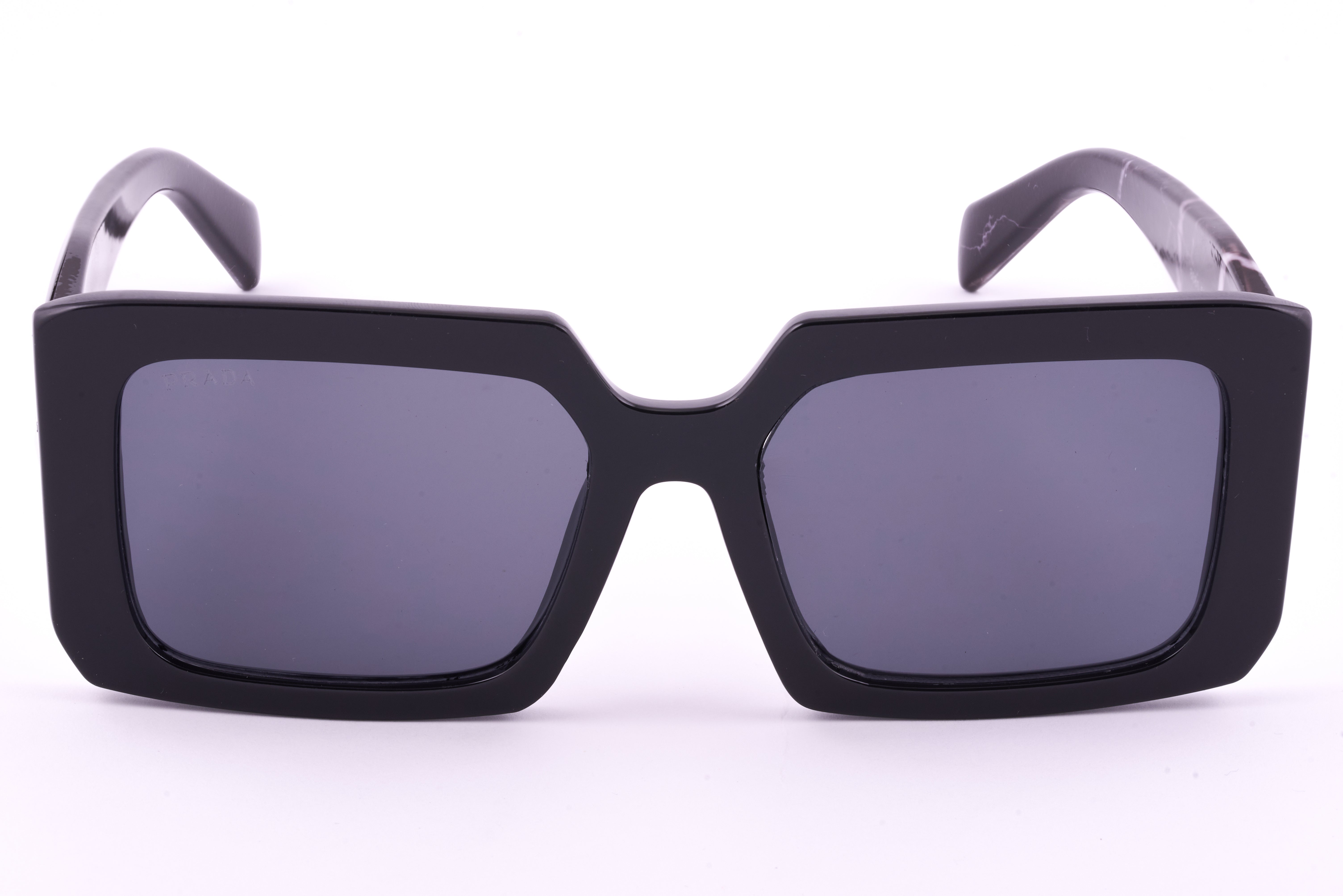 Prada women’s sunglasses feature an eye-catching design 04