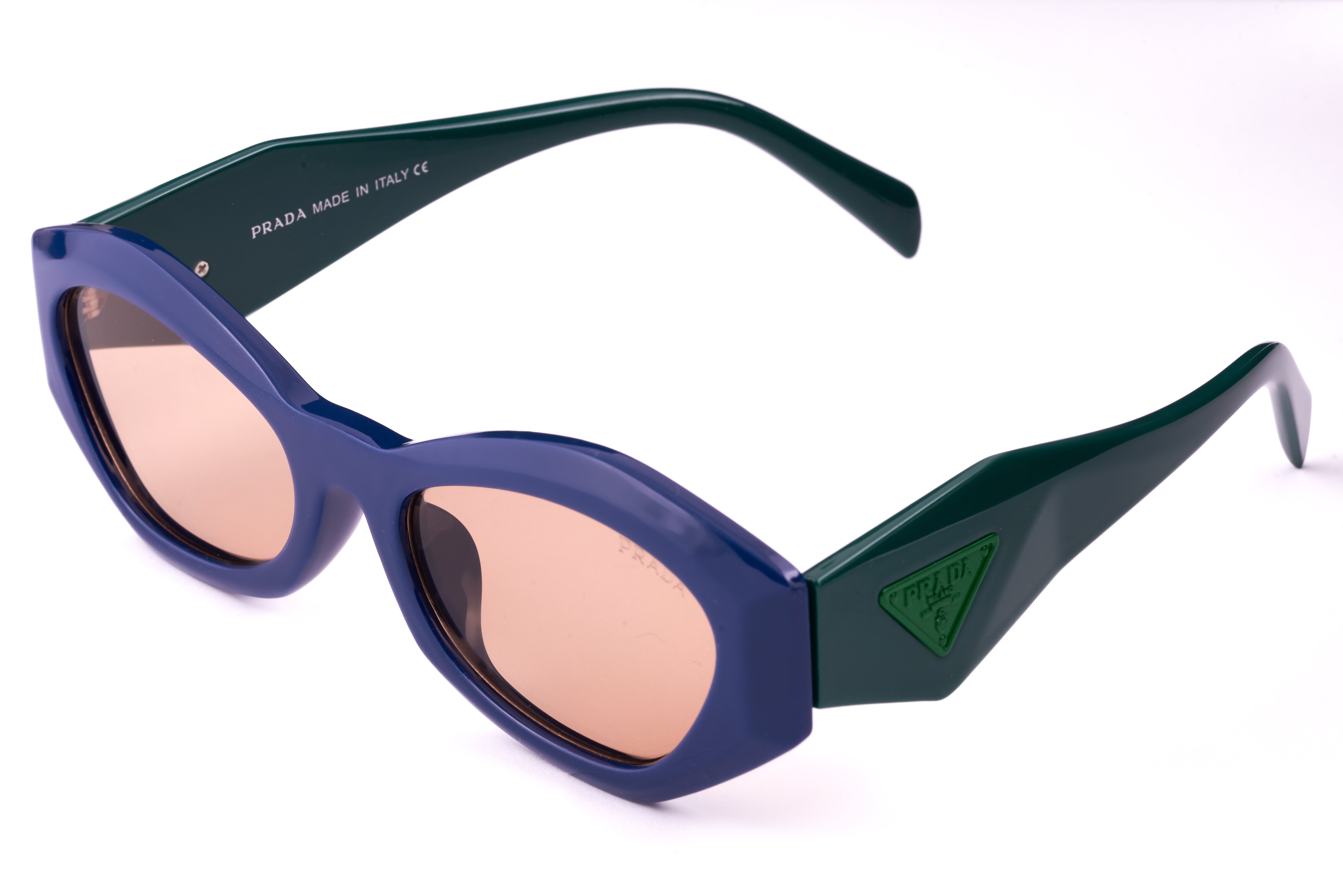 Prada Wraparound Sunglasses – Bold & Modern 03