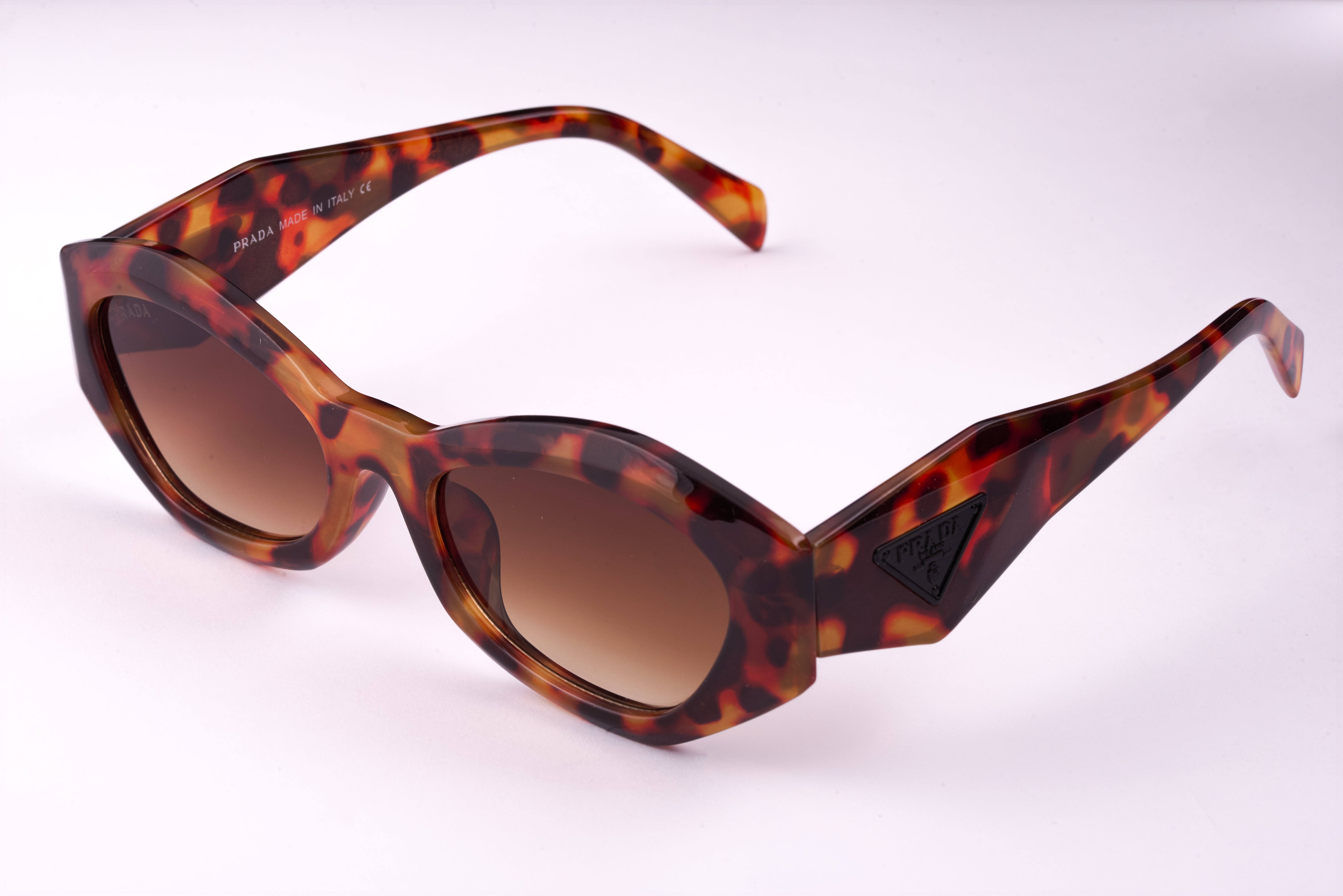 Prada Wraparound Sunglasses – Bold & Modern 03