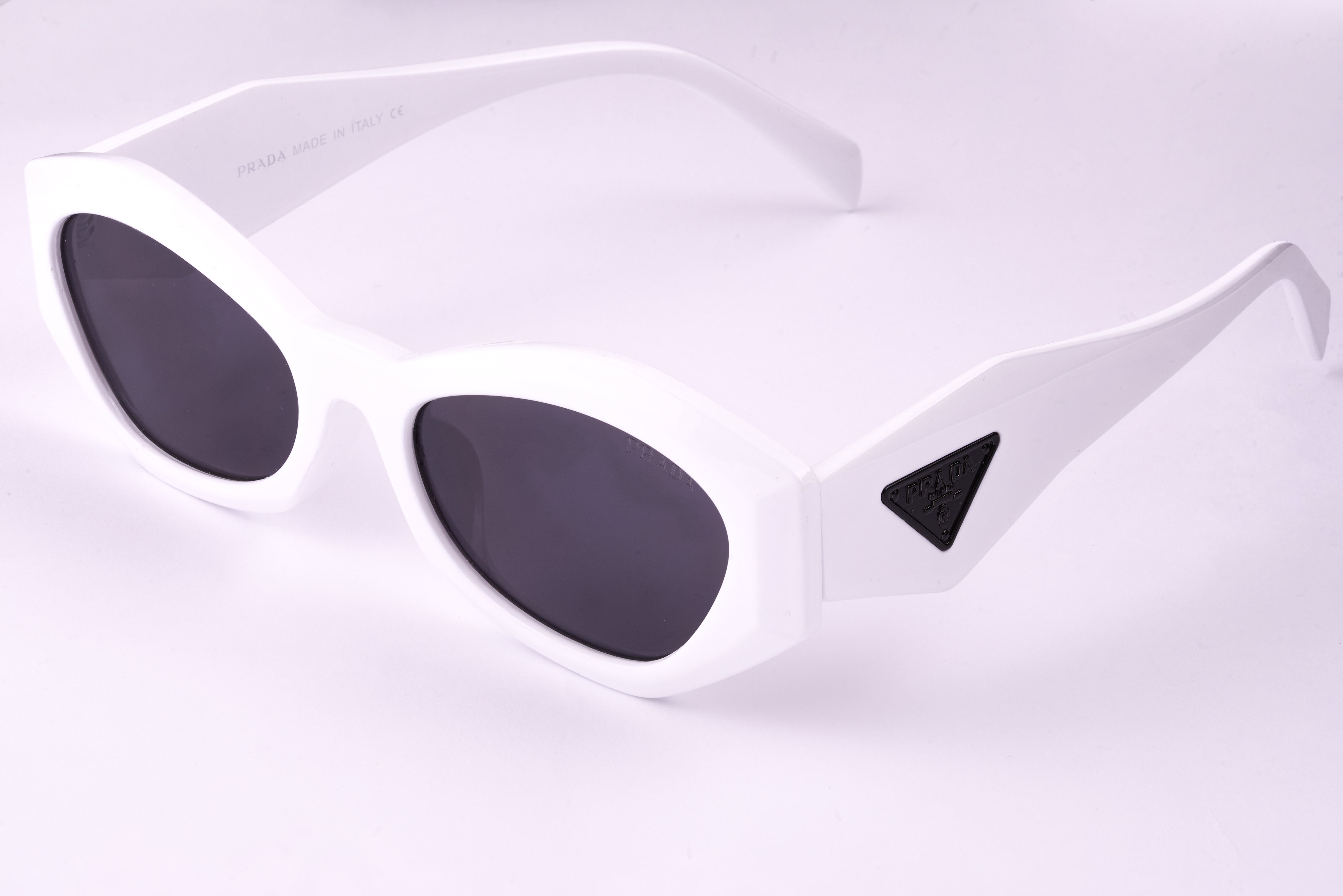 Prada Wraparound Sunglasses – Bold & Modern 03